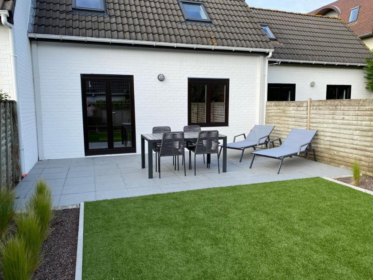 Zeepark Zeewind Hotel Bredene Eksteriør billede